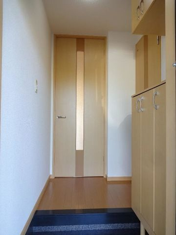 センチュリーハイツの玄関