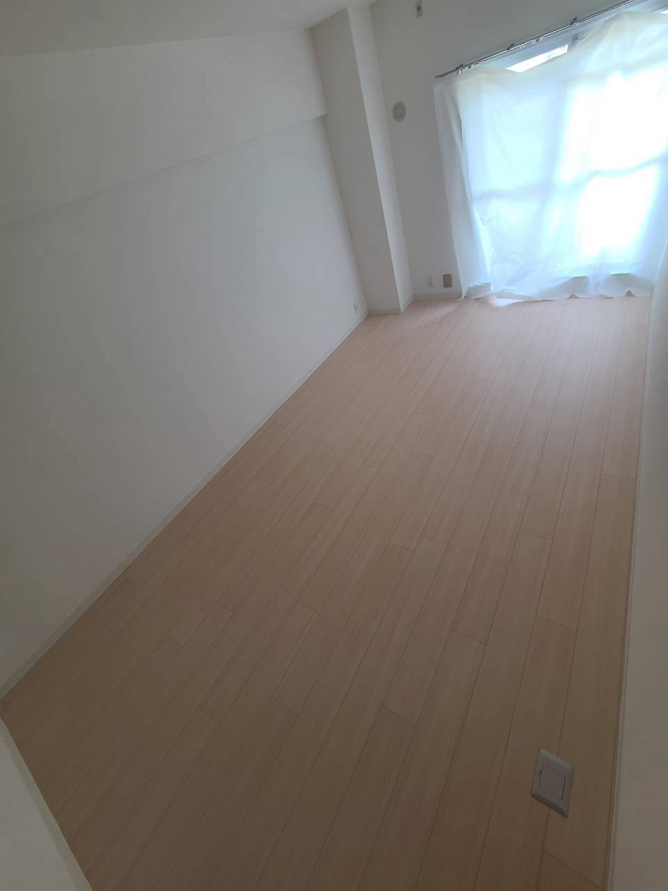 UR武庫川　11号棟の寝室