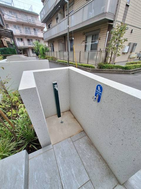 グリシーヌ五反野のその他共用部分|★ペット足洗い場★