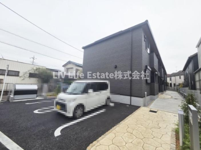 グレイスヴィラ　　　旧）久米川町４丁目アパートの駐車場