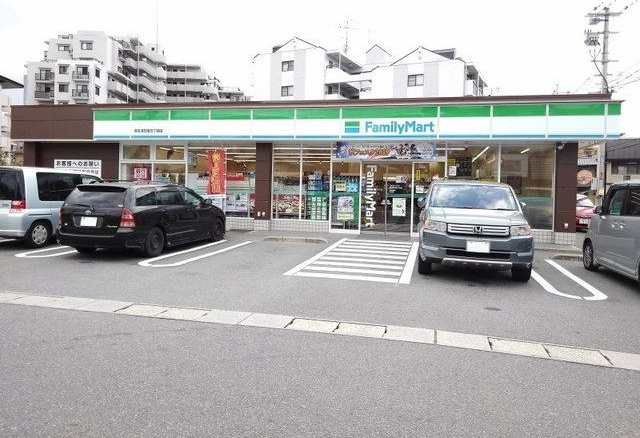 ホワイトハイツの周辺