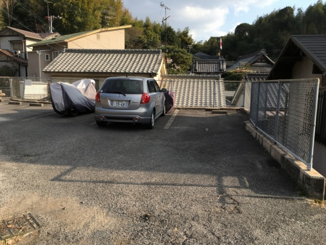 山幸商会本町貸家の駐車場