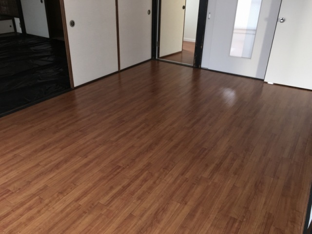 山幸商会本町貸家の居間・リビング