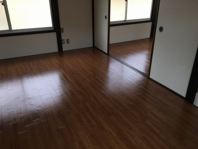 山幸商会本町貸家の居間・リビング