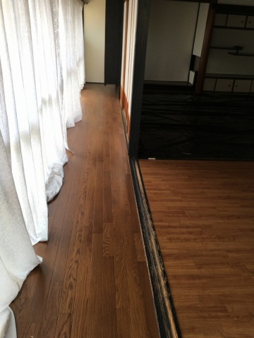 山幸商会本町貸家の内装