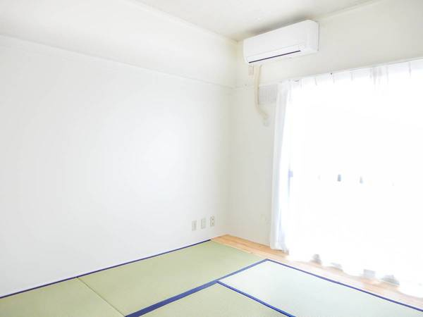 ビレッジハウス高屋1号棟の居間・リビング|ビレッジハウスの同一物件・同一タイプの間取りの写真です