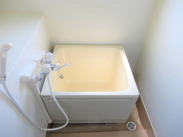 ビレッジハウス高屋1号棟の浴室|ビレッジハウスの同一物件・同一タイプの間取りの写真です