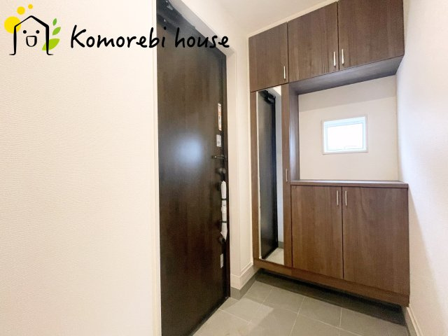 上尾市上平中央2丁目　新築一戸建て　ブルーミングガーデン　01の玄関|毎日通る玄関はこちらです