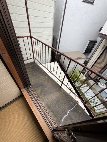 須磨区天神町貸家のバルコニー