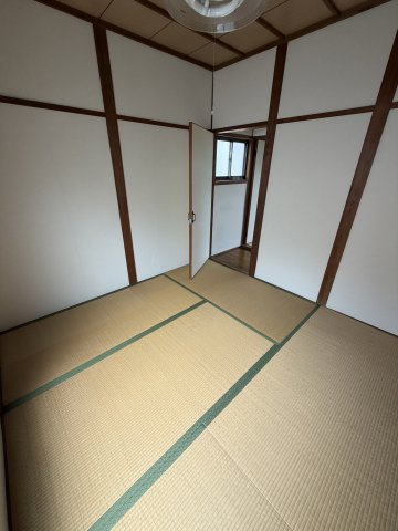 須磨区天神町貸家の和室