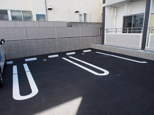 ジラソーレ花影の駐車場