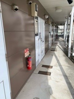 レオパレスｃｒａｎｅⅢの玄関