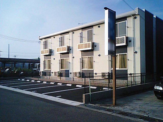 レオネクストスクエアの外観