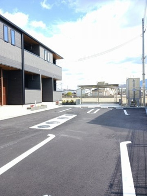 【駐車場】 | セレーノ・Ⅱ | 駐車場があるので、車を買う予定の方も安心です