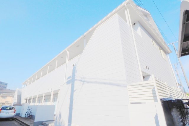 ユーハイム緑井A棟の外観