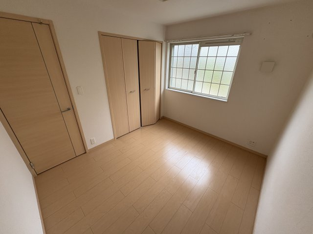 ソレイユ広野の寝室