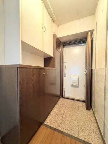 サンロイヤル加古川リバージュ2号館の玄関
