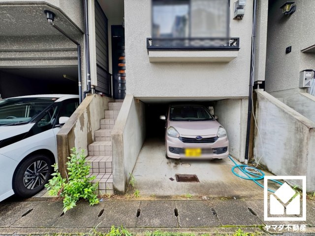 伏見区久我石原町の駐車場