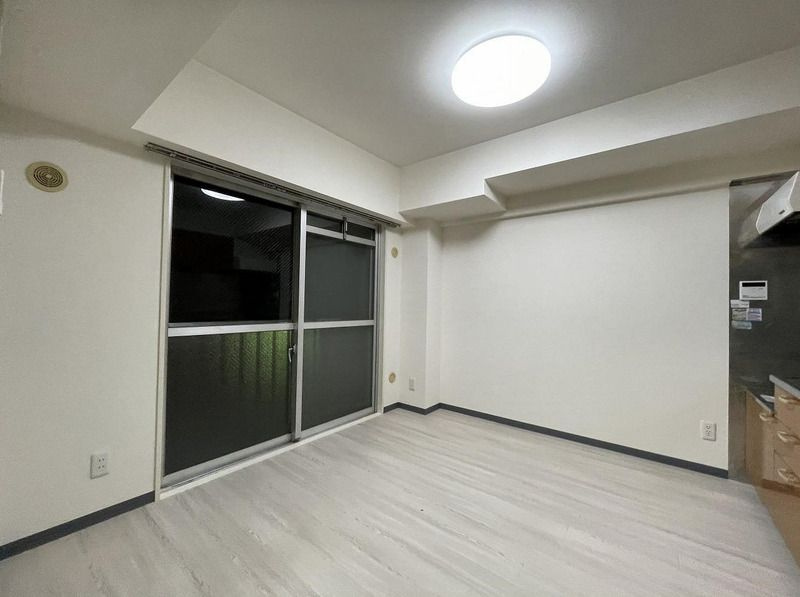 横浜市戸塚区東俣野町の賃貸マンションの居間・リビング