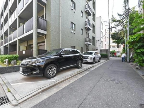 アーリアシティ曳舟Ⅱの駐車場