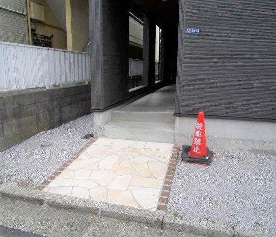 Ｓｔａｚｉｏｎｅ　Ｍｉｎａｍｉ　Ｒｉｎｋａｎのエントランス