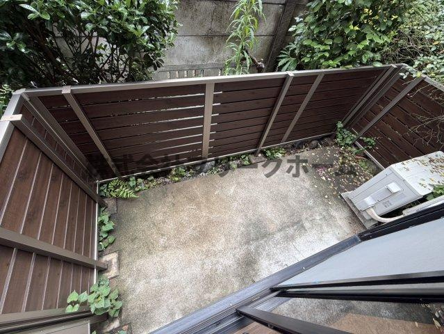 武蔵野市吉祥寺本町３丁目の賃貸マンションのバルコニー