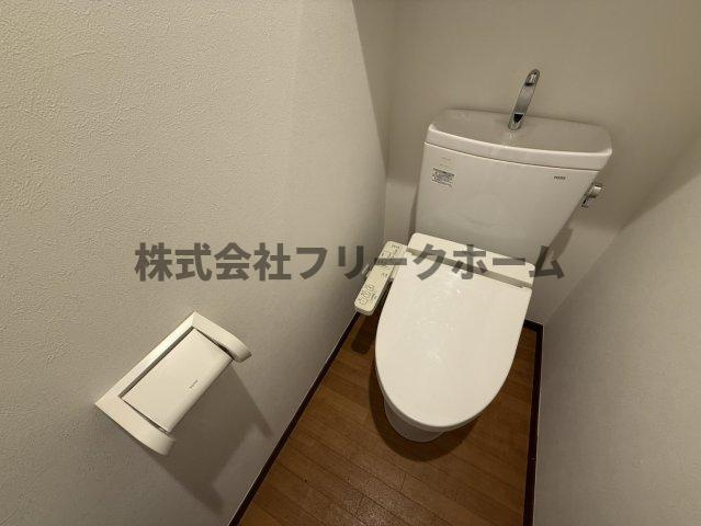 武蔵野市吉祥寺本町３丁目の賃貸マンションのトイレ