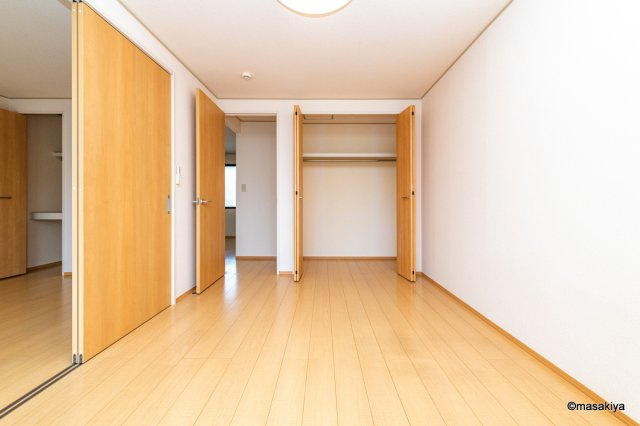 セジュール東和田の洋室