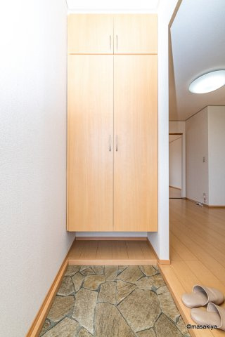 セジュール東和田の玄関