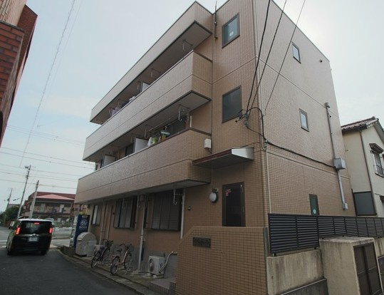 バーデンメモリアル市川の外観