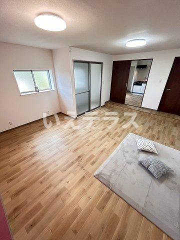 鶯橋マンションの寝室
