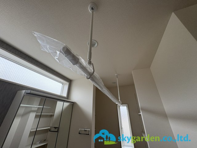 茅ヶ崎市東海岸南6丁目　新築戸建　全３棟１号棟のその他|洗面室の室内物干しフック