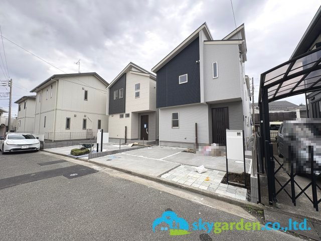 茅ヶ崎市東海岸南6丁目　新築戸建　全３棟１号棟の前面道路含む現地写真