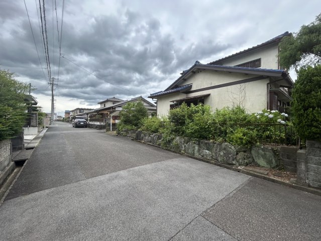 【前面道路含む現地写真】の画像