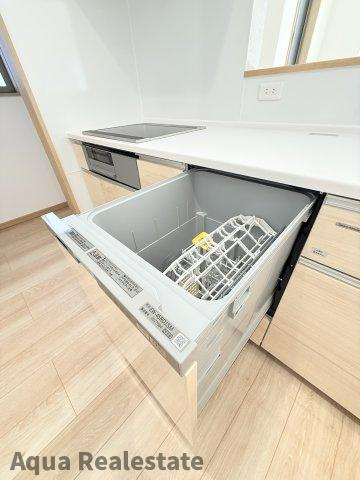 高松市室新町の新築一戸建のキッチン|コンパクトなキッチンで掃除もラクラク