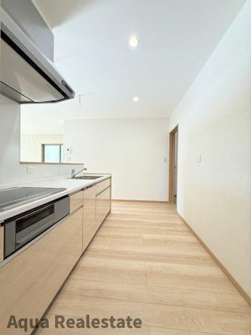 高松市室新町の新築一戸建のキッチン|きれいなキッチンです