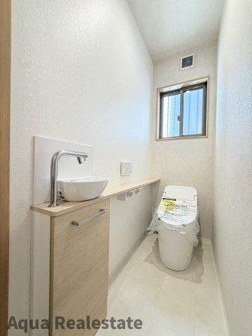 高松市室新町の新築一戸建のトイレ|シンプルで使いやすいトイレです