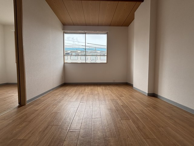 【寝室】