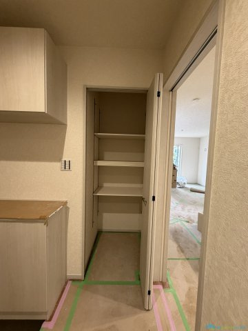 秦野市入船町　新築戸建　全3棟2号棟の収納