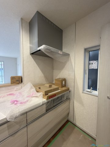 秦野市入船町　新築戸建　全3棟2号棟のキッチン