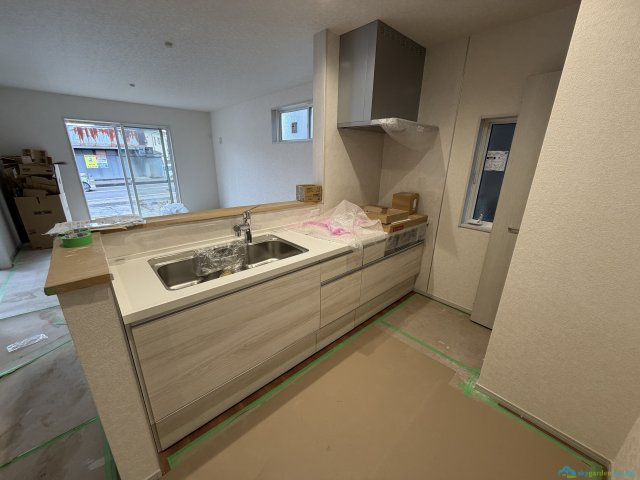 秦野市入船町　新築戸建　全3棟2号棟のキッチン