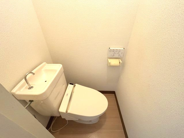 南河内郡河南町大字一須賀のテラスのトイレ