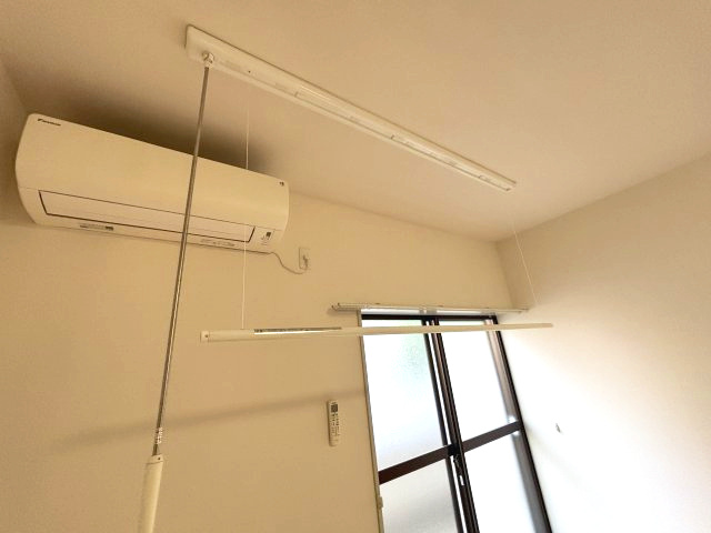 南河内郡河南町大字一須賀のテラスの設備|室内洗濯干し場有