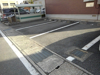 【駐車場】 | タウニー北条　２ | 駐車場に車を止められます