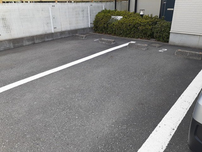 【駐車場】 | プラードアロージョ | 駐車場に車を止められます
