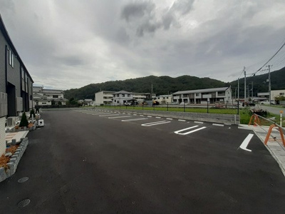 【駐車場】 | アル・グレース | 駐車場があります