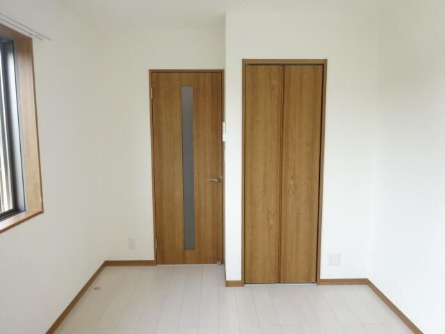 横浜市磯子区杉田３丁目のアパートの収納