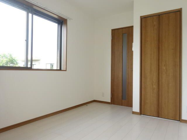 横浜市磯子区杉田３丁目のアパートの寝室