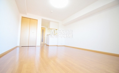 【寝室】 | セイクリッド | 使い勝手のいいお部屋