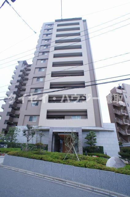 コスモレジデンス千葉登戸の外観|最上階で日当りいいマンションですよ♪